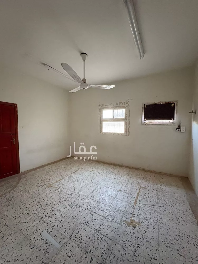 عمارة للإيجار في شارع اياس ابن عمرو, حي المزروعية, مدينة الاحساء, المنطقة الشرقية صورة 4