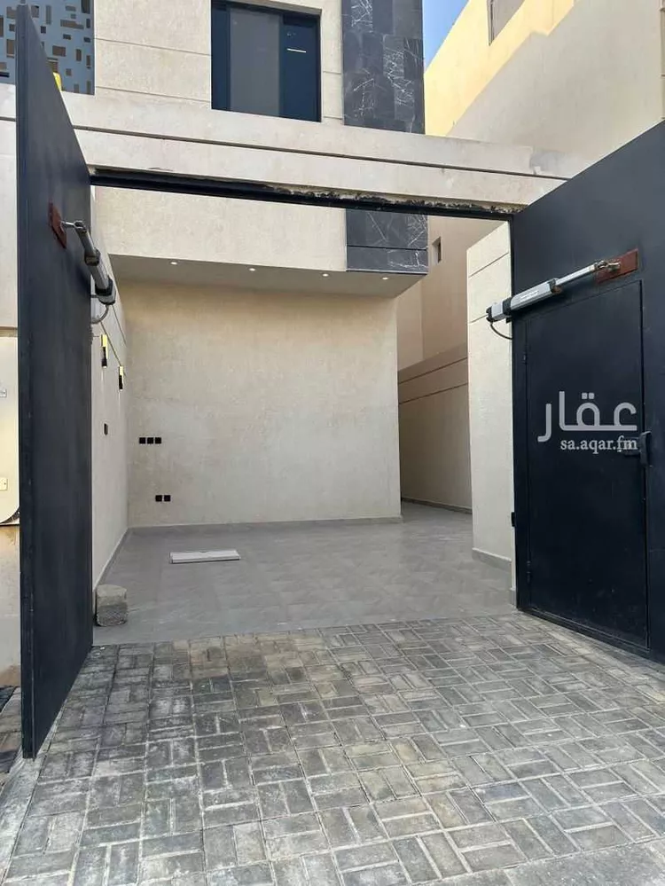 Floor for Sale in Riyadh Al Janadriyah صورة 2