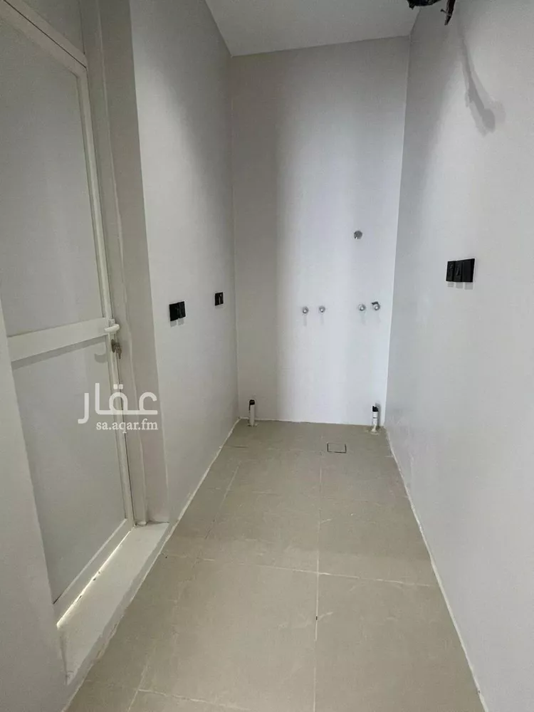 فيلا للبيع في شارع عبدالله القيرواني, حي الرمال, مدينة الرياض, منطقة الرياض 15