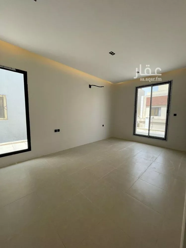 فيلا للبيع في شارع عبدالله القيرواني, حي الرمال, مدينة الرياض, منطقة الرياض 14