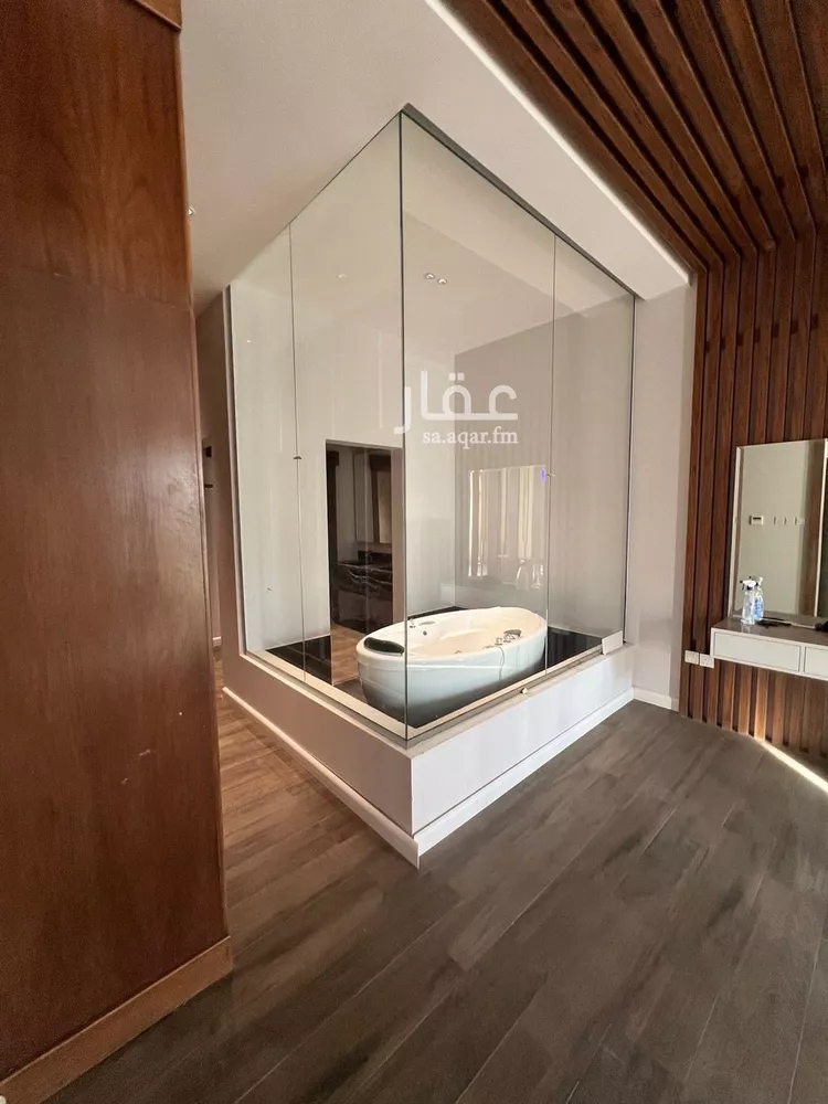 فيلا للبيع في شارع الشريف أبي قاسم, حي المهدية, مدينة الرياض, منطقة الرياض