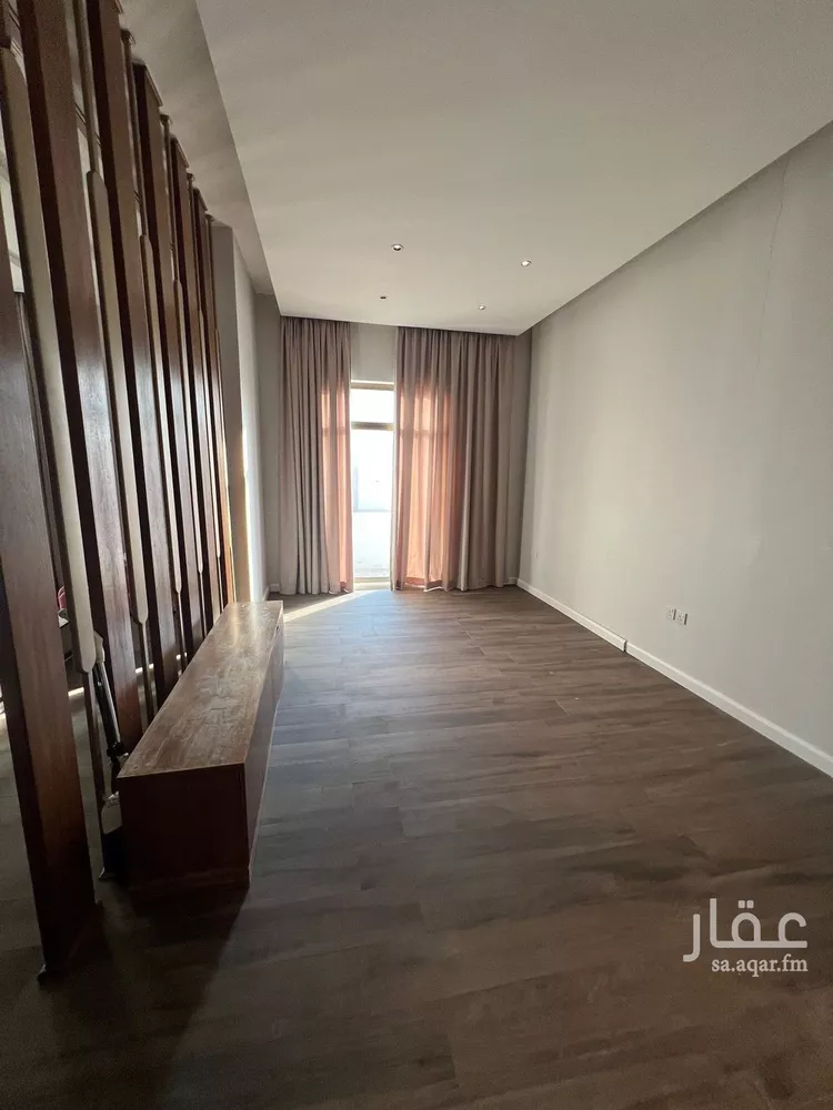 فيلا للبيع في شارع الشريف أبي قاسم, حي المهدية, مدينة الرياض, منطقة الرياض صورة 2