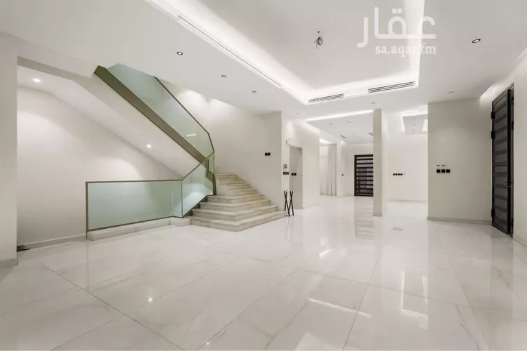 فيلا للبيع في شارع قطب الدين بن ظهيره, حي القيروان, مدينة الرياض, منطقة الرياض صورة 2