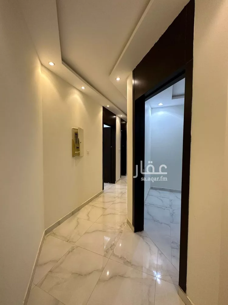 فيلا للبيع في شارع أبي السعود بن ظهيرة, حي الرمال, مدينة الرياض, منطقة الرياض صورة 2