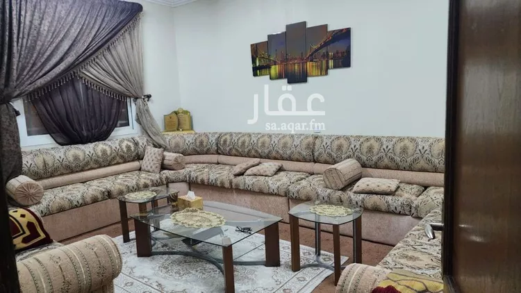 فيلا للبيع في شارع شهيد الدين ثم الوطن عبدالمغنى عواض الث, حي الشهداء, مدينة الرياض, منطقة الرياض صورة 3