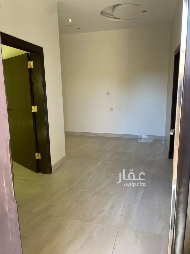 فيلا للبيع في شارع ثابت الثمالي, حي ظهرة البديعة, مدينة الرياض, منطقة الرياض صورة 3