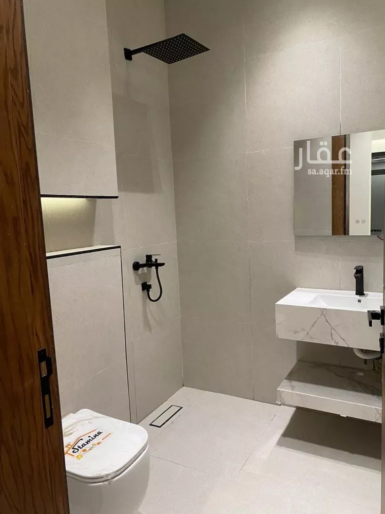 دور للبيع في شارع عطية سالم, حي البيان, مدينة الرياض, منطقة الرياض صورة 5