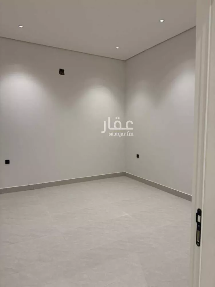 دور للبيع في شارع خريص, حي الجنادرية, مدينة الرياض, منطقة الرياض صورة 4