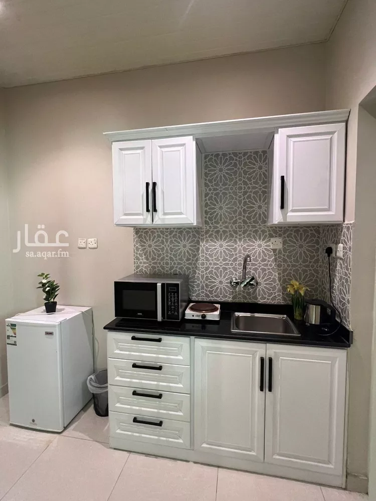 شقة للإيجار في صورة 2