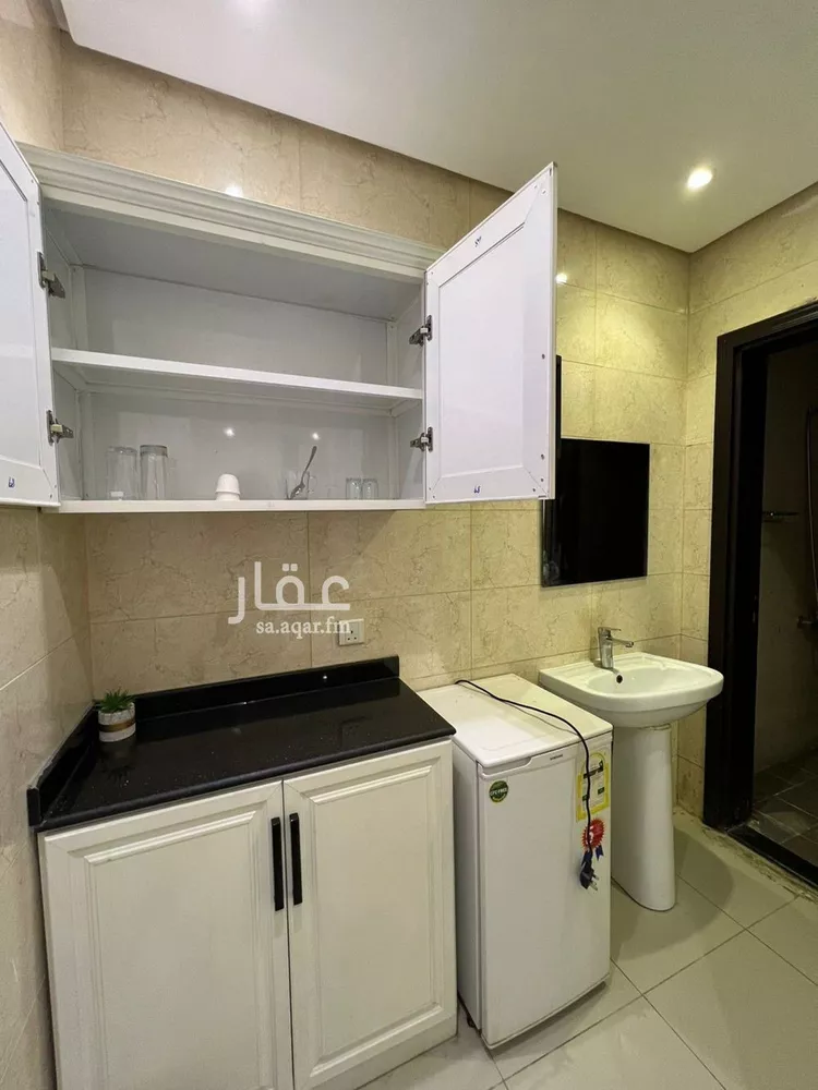 استوديو للإيجار في شارع ابي بكر الصديق الفرعي, حي المصيف, مدينة الرياض, منطقة الرياض 6