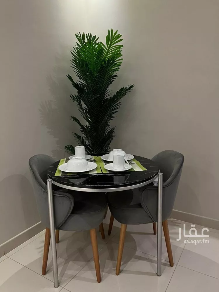 شقة للإيجار في صورة 2