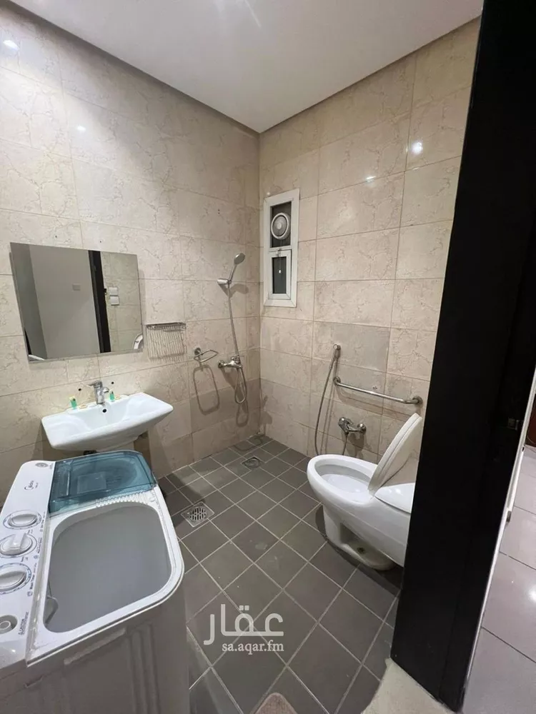 شقة للإيجار في شارع ابي بكر الصديق الفرعي, حي المصيف, مدينة الرياض, منطقة الرياض