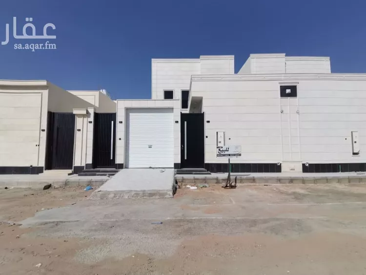 فيلا للبيع في شارع الفرحة, حي المدائن, مدينة حائل, منطقة حائل صورة 2