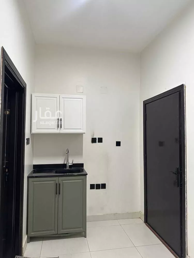 شقة للإيجار في شارع صلاح الدين الايوبي, حي الضباط, مدينة الرياض, منطقة الرياض