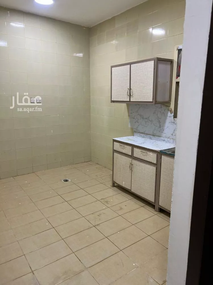 شقة للإيجار في شارع شارع رقم 111, حي ظهرة لبن, مدينة الرياض, منطقة الرياض صورة 3