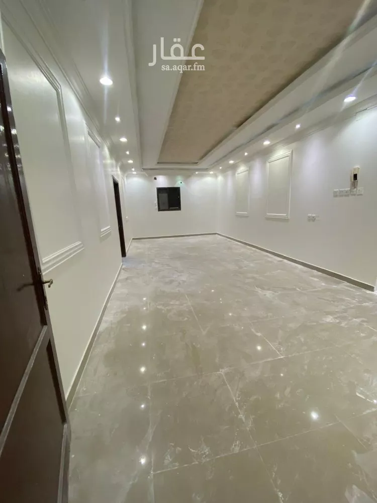 فيلا للبيع في شارع الدفاع, حي إشبيلية, مدينة الرياض, منطقة الرياض صورة 3