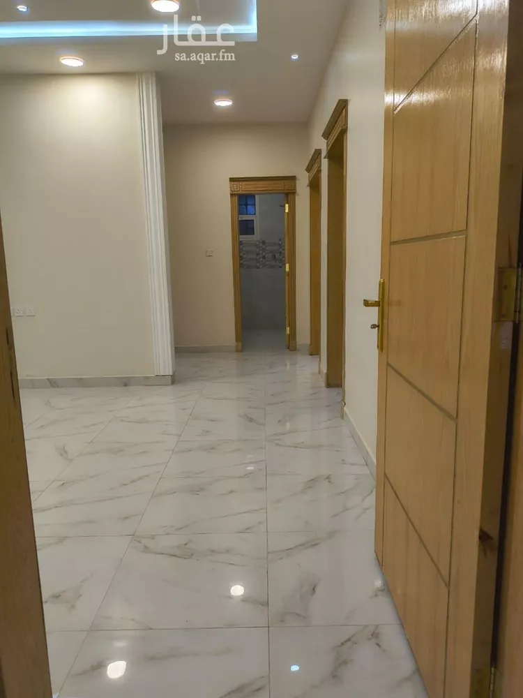 شقة للإيجار في شارع محمد بن زين الدين الطبري, حي الرمال, مدينة الرياض, منطقة الرياض