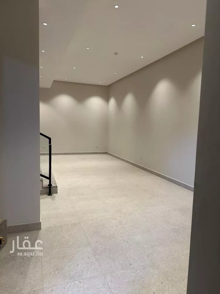 فيلا للإيجار في شارع إبراهيم العوفي, حي العارض, مدينة الرياض, منطقة الرياض صورة 4