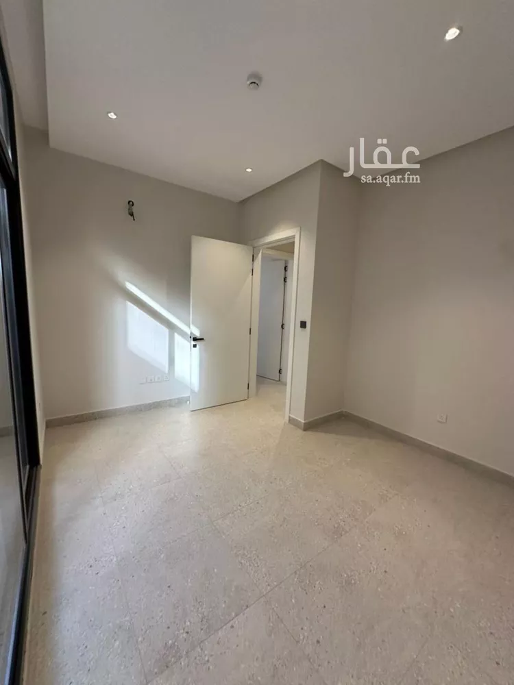 فيلا للإيجار في شارع إبراهيم العوفي, حي العارض, مدينة الرياض, منطقة الرياض صورة 2