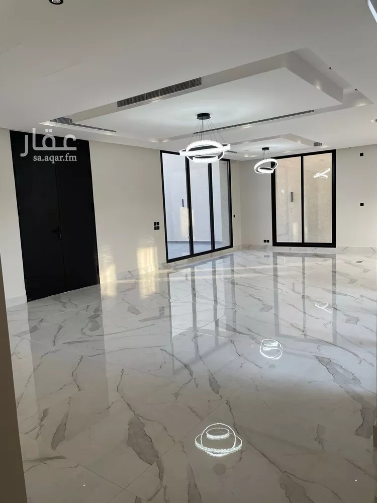 فيلا للبيع في شارع عبدالعزيز بن أبي محذورة, حي المهدية, مدينة الرياض, منطقة الرياض صورة 5