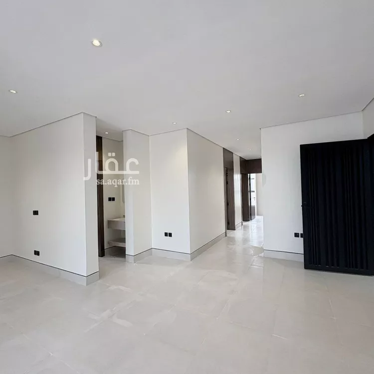 دور للبيع في شارع عائشة بنت ابي بكر, حي شبرا, مدينة الرياض, منطقة الرياض صورة 3