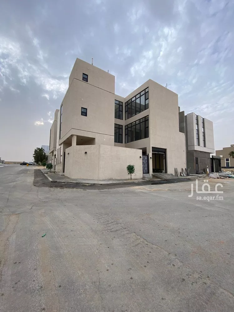 فيلا للبيع في شارع محمد بن هبة الله, حي المهدية, مدينة الرياض, منطقة الرياض صورة 2