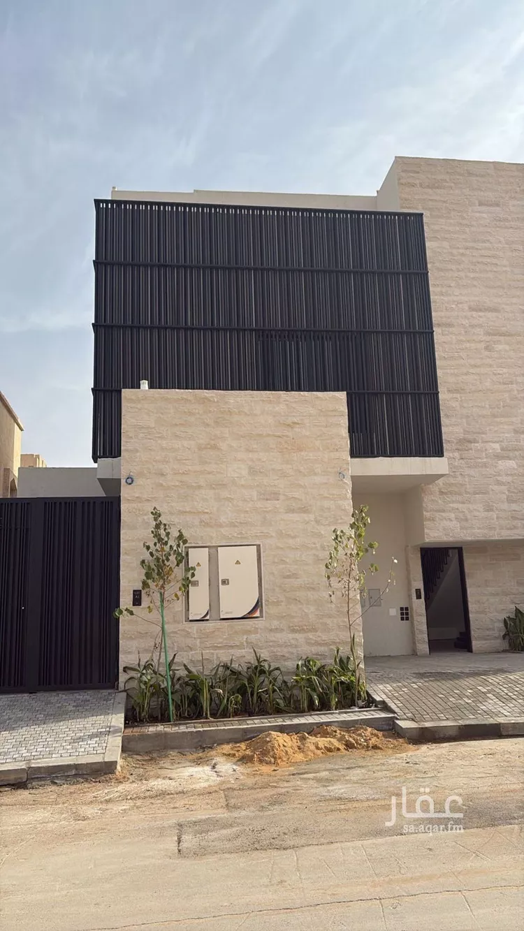 دور للبيع في شارع عائشة بنت ابي بكر, حي شبرا, مدينة الرياض, منطقة الرياض