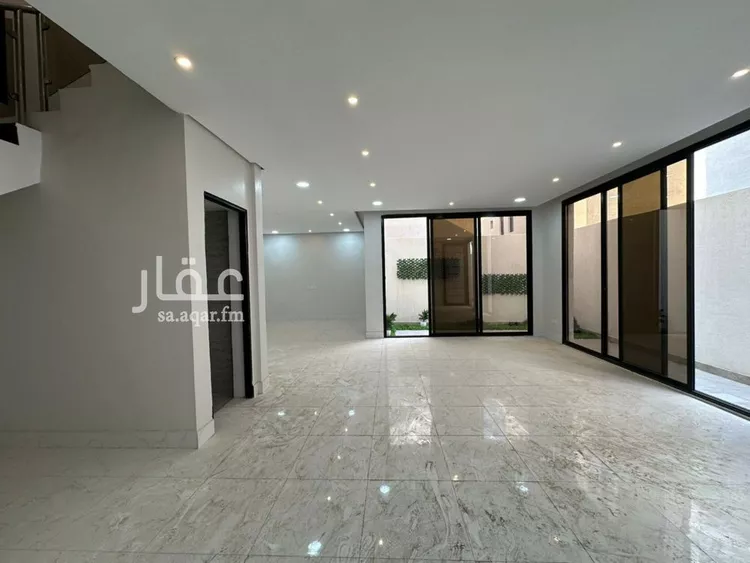 فيلا للبيع في شارع الاقواس, حي الأمواج, مدينة الخبر, المنطقة الشرقية 8