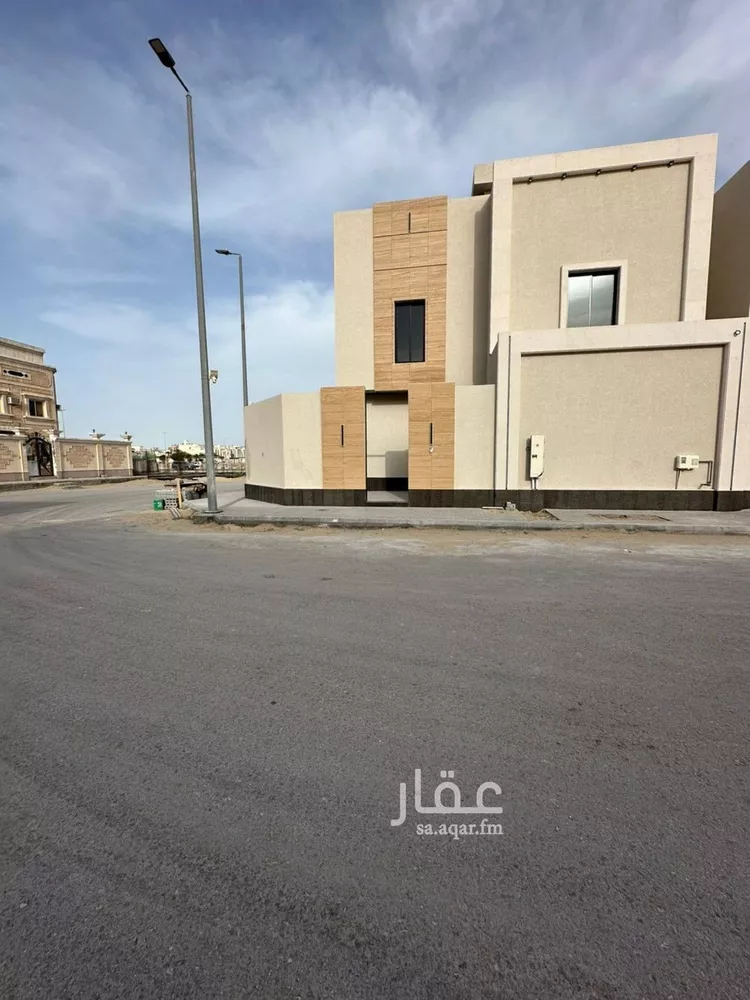 فيلا للبيع في شارع رفاعة بن عمرو, حي الشراع, مدينة الخبر, المنطقة الشرقية 1 صورة