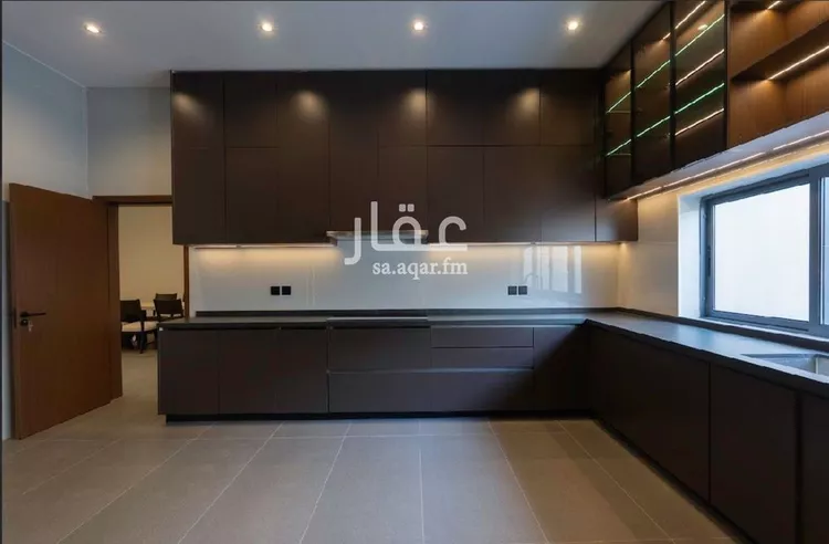 فيلا للبيع في شارع عبدالرحمن بن كعب الانصاري, حي اللؤلؤ, مدينة الخبر, المنطقة الشرقية صورة 4