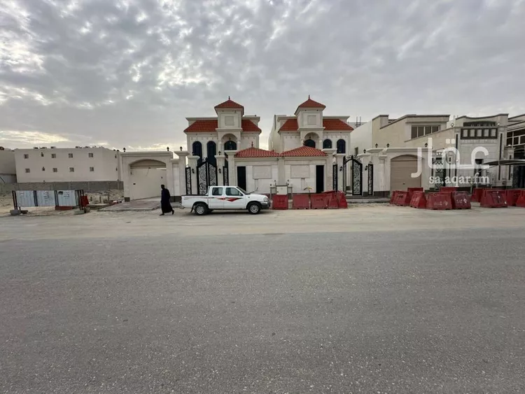 فيلا للبيع في شارع المقداد بن عمرو, حي الشراع, مدينة الخبر, المنطقة الشرقية 6