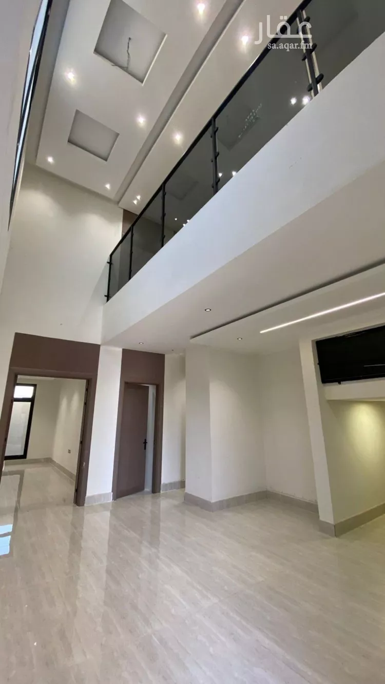 فيلا للبيع في شارع تيماء, حي الصواري, مدينة الخبر, المنطقة الشرقية صورة 2