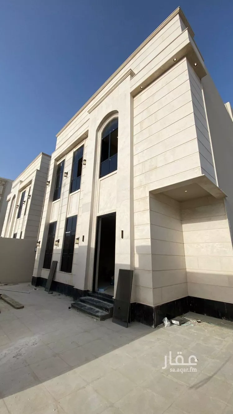 فيلا للبيع في شارع جبل شهلان, حي الصواري, مدينة الخبر, المنطقة الشرقية 8
