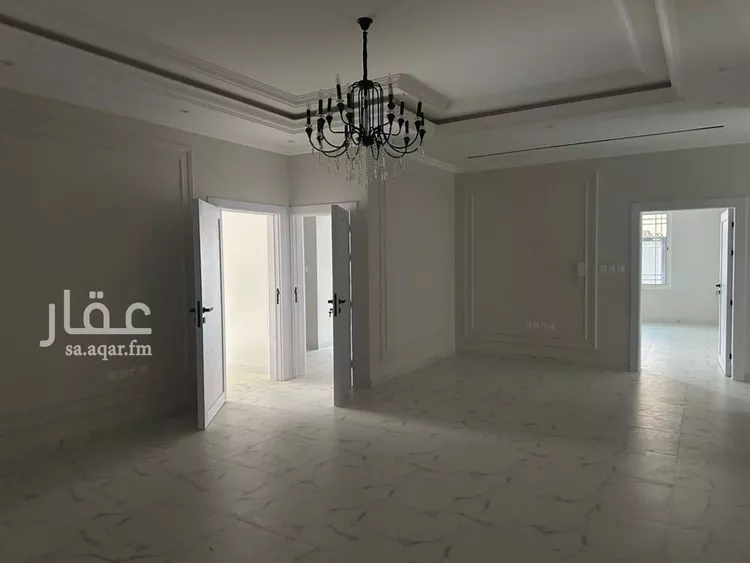 فيلا للبيع في شارع عين دار, حي الصواري, مدينة الخبر, المنطقة الشرقية 10