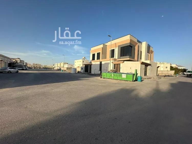 فيلا للبيع في شارع دومة الجندل, حي الصواري, مدينة الخبر, المنطقة الشرقية 8