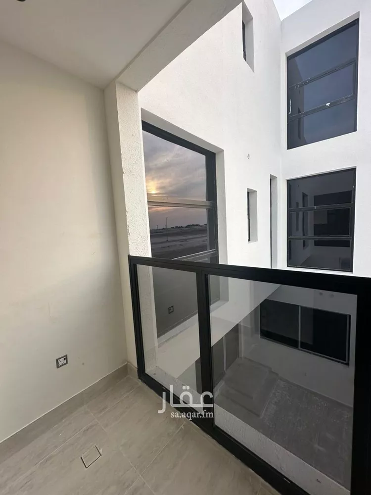 فيلا للبيع في شارع الدليل, حي الأمواج, مدينة الخبر, المنطقة الشرقية صورة 3