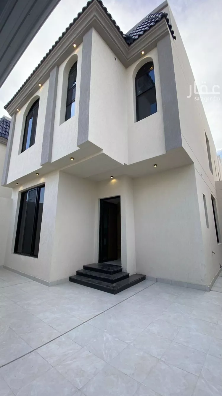 Villa for Sale in Al Khobar Al Amwaj 11