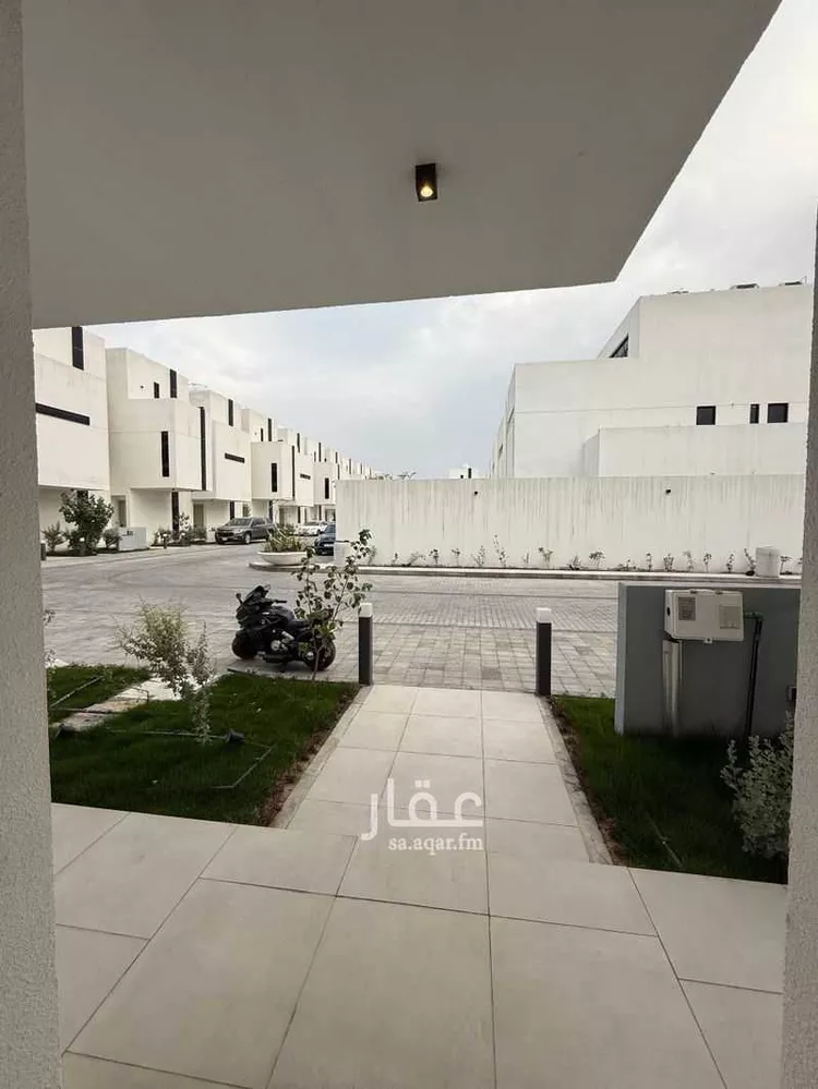 فيلا للإيجار في حي الخزامى, مدينة الخبر, المنطقة الشرقية 8