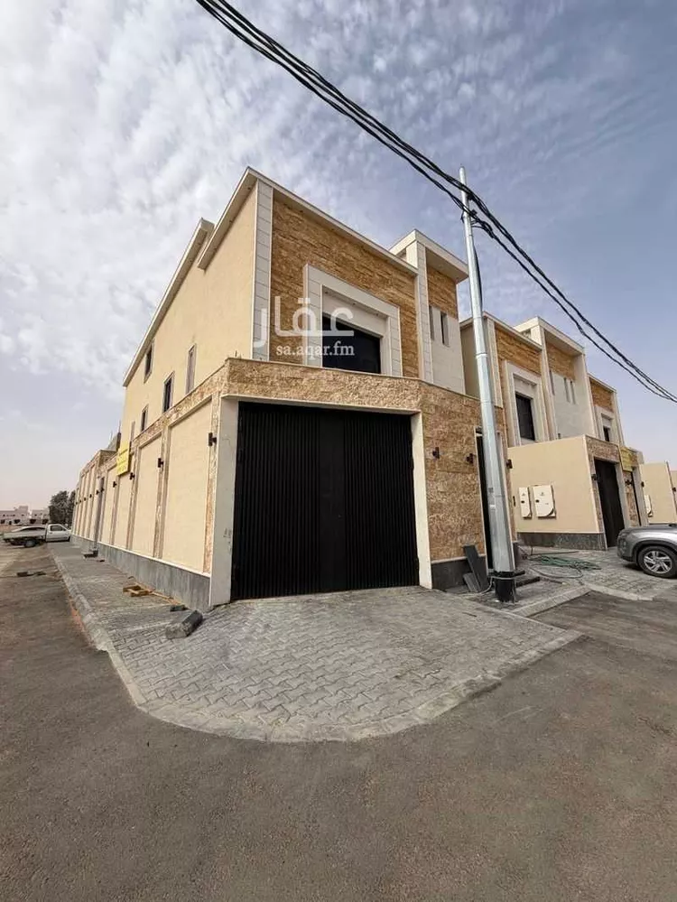 دور للبيع في شارع شارع رافع بن يزيد, حي الورود, مدينة المزاحمية, منطقة الرياض