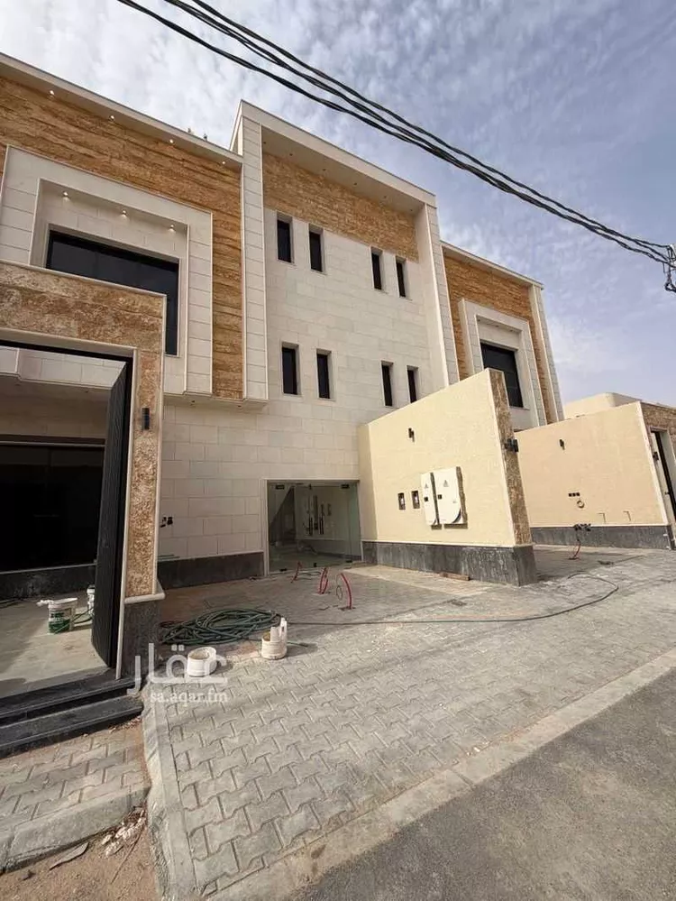 شقة للبيع في شارع شارع رافع بن يزيد, حي الورود, مدينة المزاحمية, منطقة الرياض