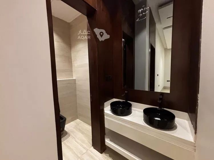 فيلا للبيع في شارع أحمد بن عبدالله الغزي, حي العارض, مدينة الرياض, منطقة الرياض 8