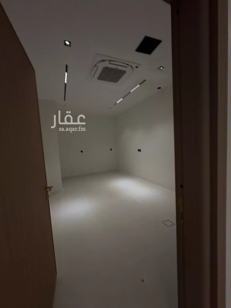 فيلا للبيع في شارع السيل, حي المهدية, مدينة الرياض, منطقة الرياض صورة 4