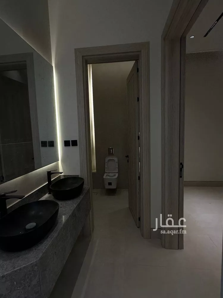 فيلا للبيع في شارع قطب الدين بن السلطان, حي المهدية, مدينة الرياض, منطقة الرياض صورة 5