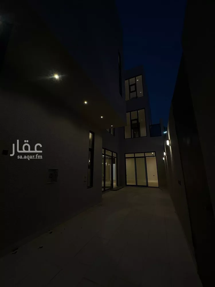 فيلا للبيع في شارع السيل, حي المهدية, مدينة الرياض, منطقة الرياض صورة 4