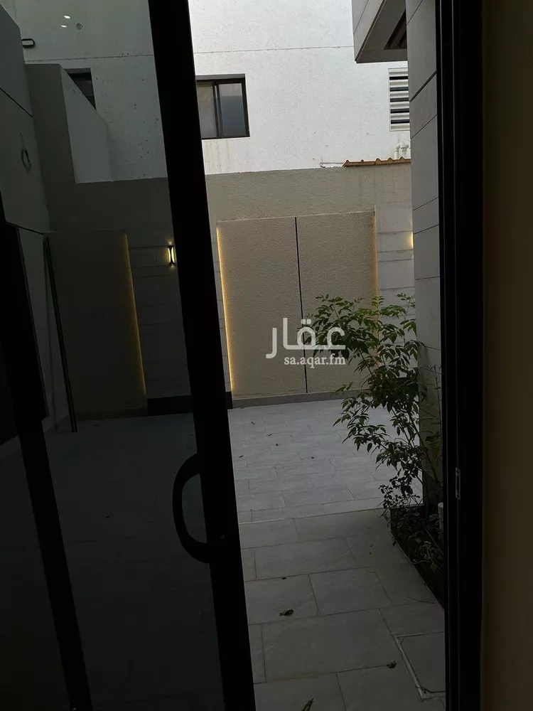 Villa for Sale in Riyadh Al Mahdiyah صورة 4