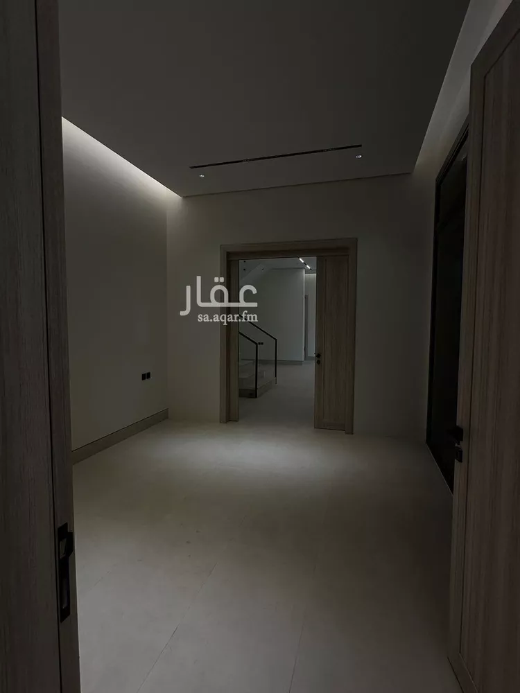 فيلا للبيع في شارع قطب الدين بن السلطان, حي المهدية, مدينة الرياض, منطقة الرياض صورة 3