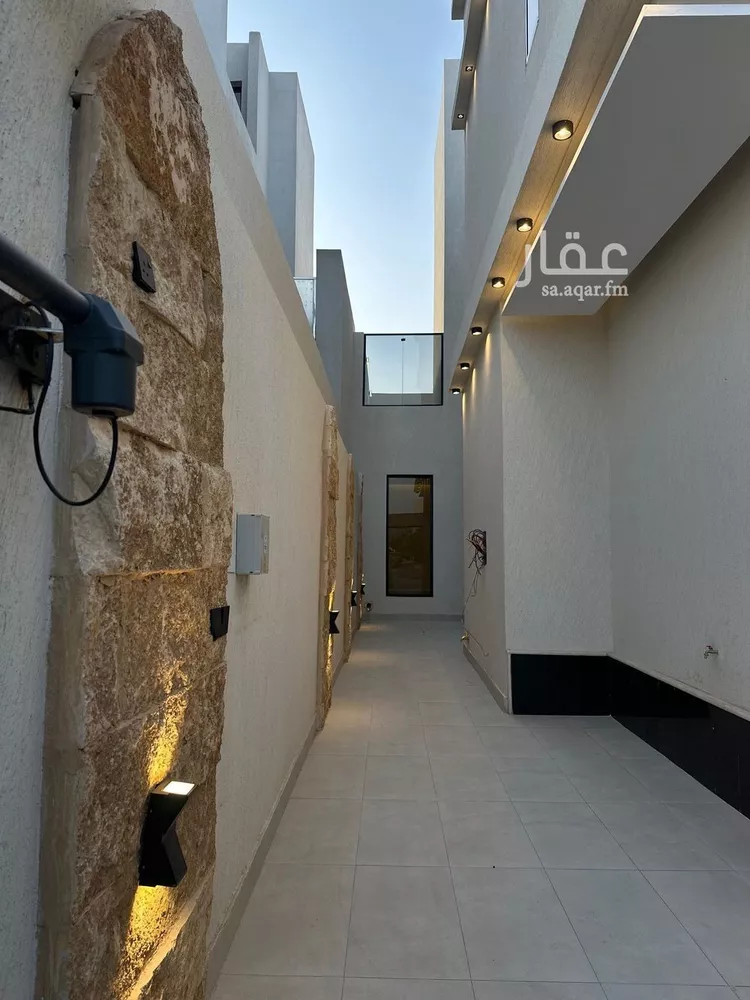 فيلا للبيع في شارع السيل, حي المهدية, مدينة الرياض, منطقة الرياض صورة 2