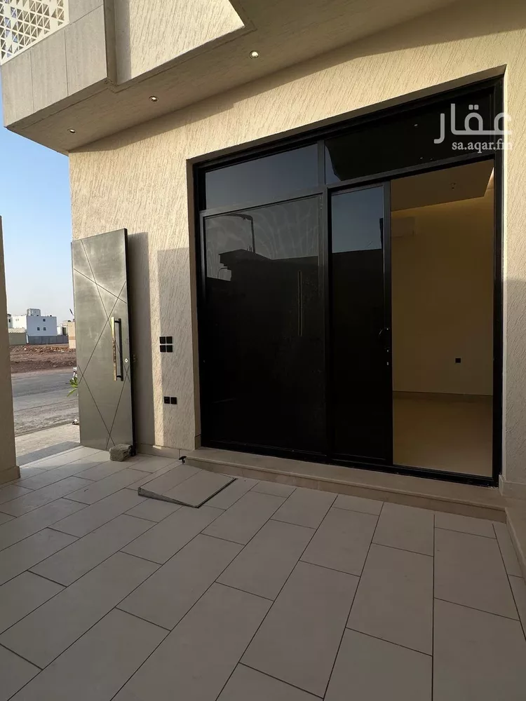 فيلا للبيع في شارع إبراهيم بن علي بن علوي, حي المهدية, مدينة الرياض, منطقة الرياض صورة 2