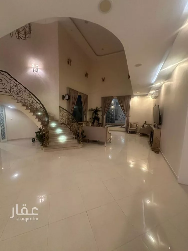 فيلا للبيع في شارع العيينه, حي الصواري, مدينة الخبر, المنطقة الشرقية صورة 5