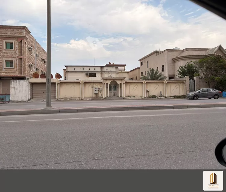 Villa for Sale in Tarout Al Manakh